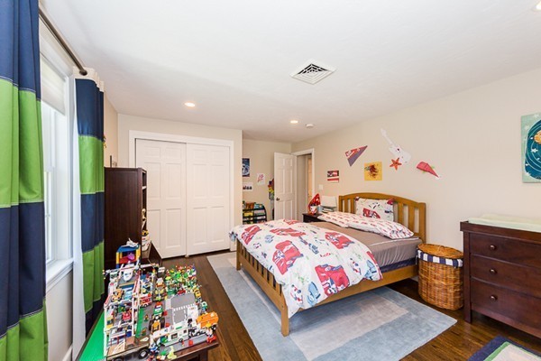 91 Stratford Road Needham, MA 02492 - Photo 21 of 28