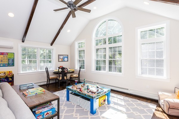 91 Stratford Road Needham, MA 02492 - Photo 8 of 28