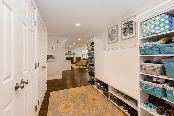 91 Stratford Road Needham, MA 02492 - Photo 9 of 28
