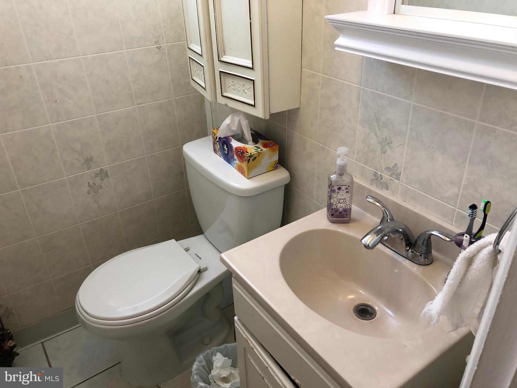 2952 Willits Road Philadelphia, PA 19136 - Photo 30 of 42 Downstairs Powder Room