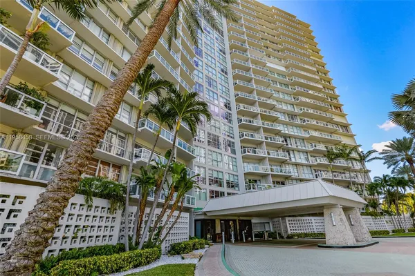 $3,997 | 2451 Brickell Avenue, Unit PHM, Miami, FL 33129