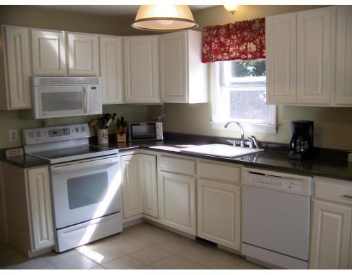 3 Chesterfield Road Northborough, MA 01532 - Photo 3 of 18 Gallery Image 3
