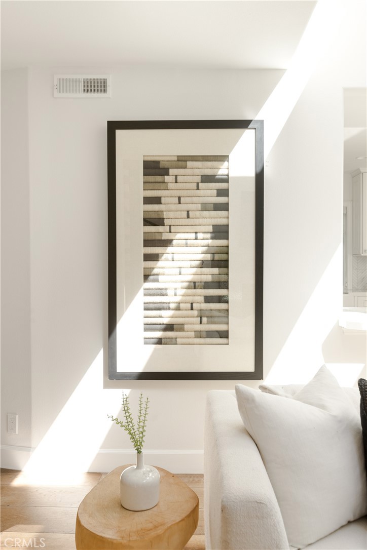 781 Summit Drive Laguna Beach, CA 92651 - Photo 17 of 73 a living room with furniture and a window