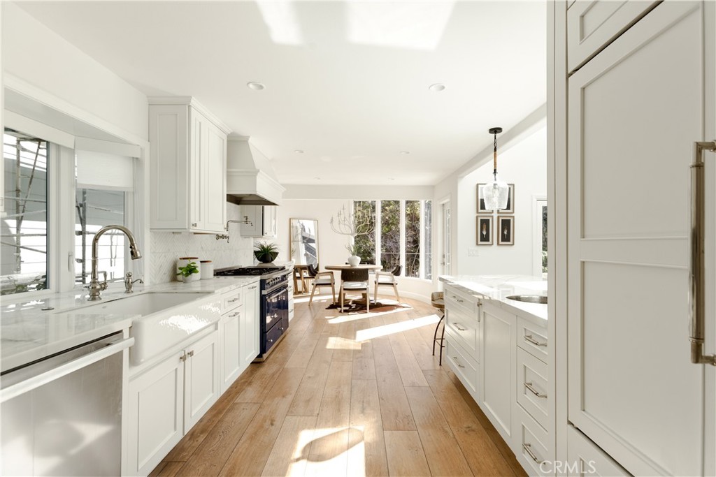 781 Summit Drive Laguna Beach, CA 92651 - Photo 21 of 73 a large kitchen with a lot of counter space