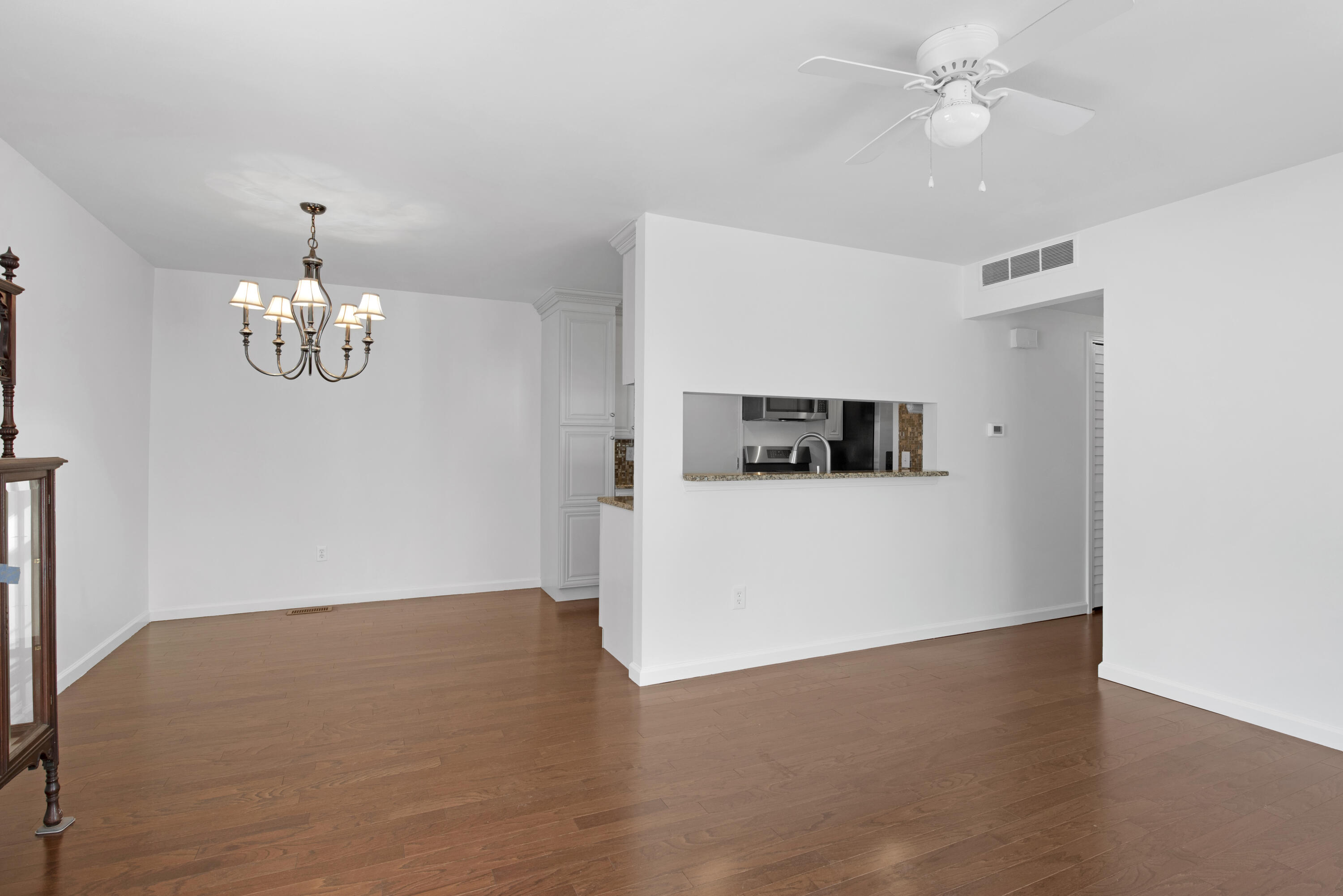 290 1st Street Rochester, MI 48307 - Photo 7 of 22 290 1st Rochester9992