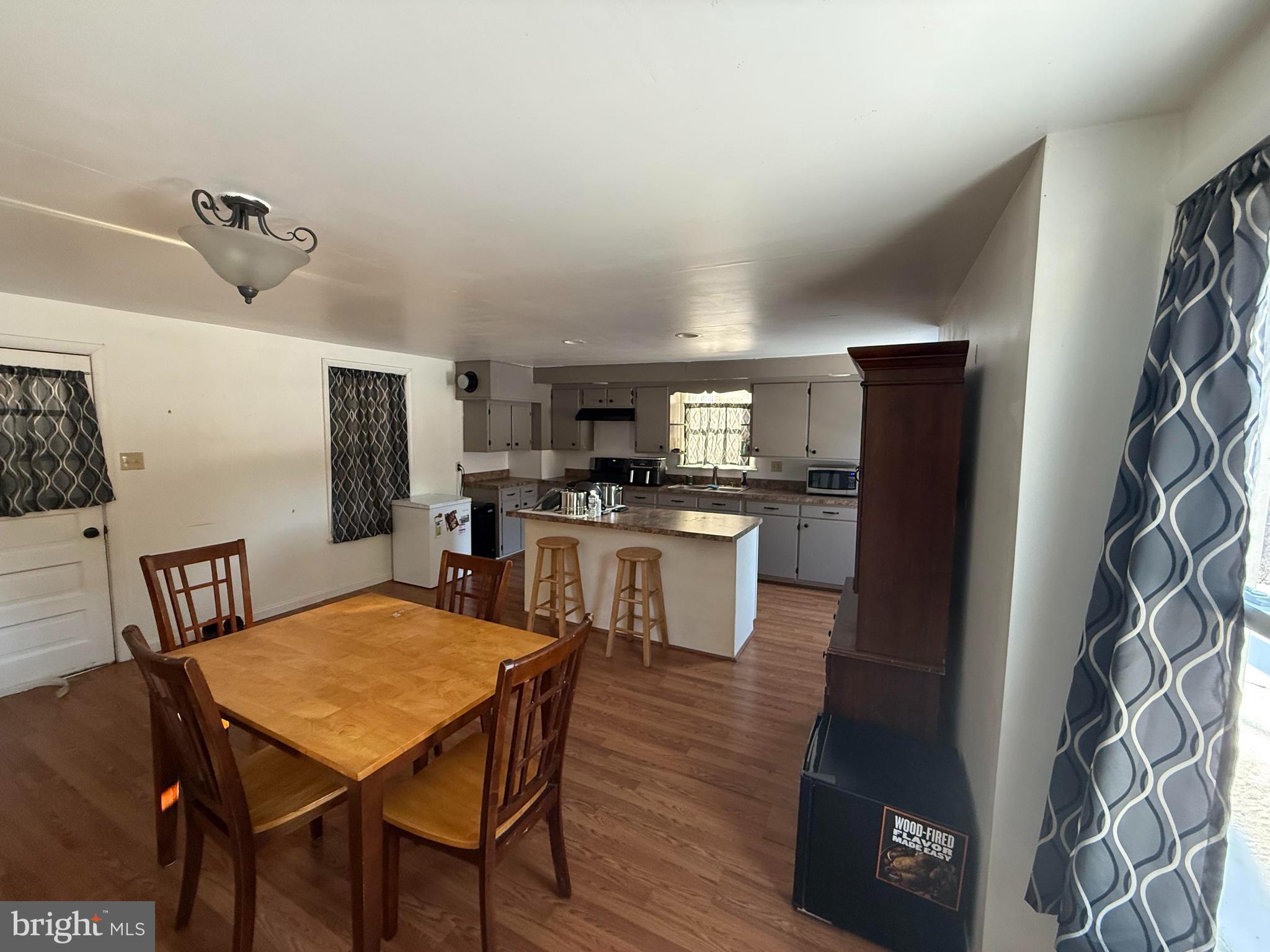 108 Poplar Road Fleetwood, PA 19522 - Photo 3 of 29 Eat In Kitchen