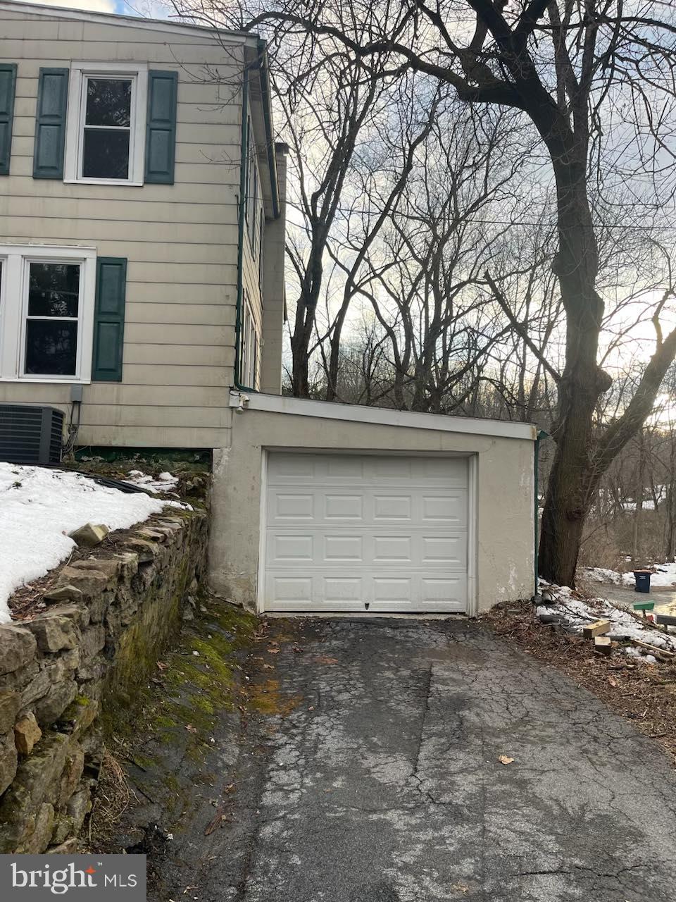 108 Poplar Road Fleetwood, PA 19522 - Photo 3 of 35 Garage