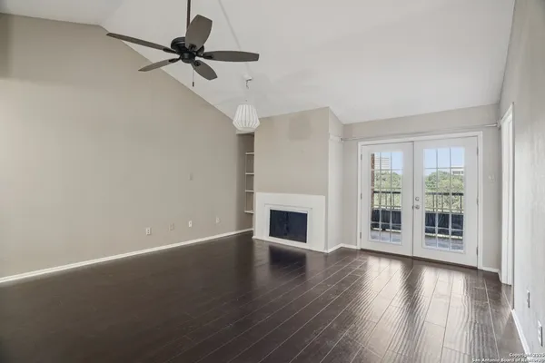 $1,175 | 4212 Medical Drive, Unit 212, San Antonio, TX 78229
