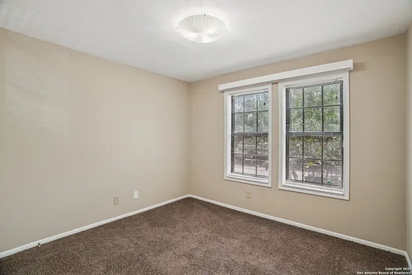 $1,175 | 4212 Medical Drive, Unit 212, San Antonio, TX 78229