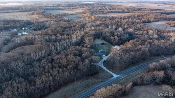 $339,000 | 498 Panama Avenue, Sorento, IL 62086