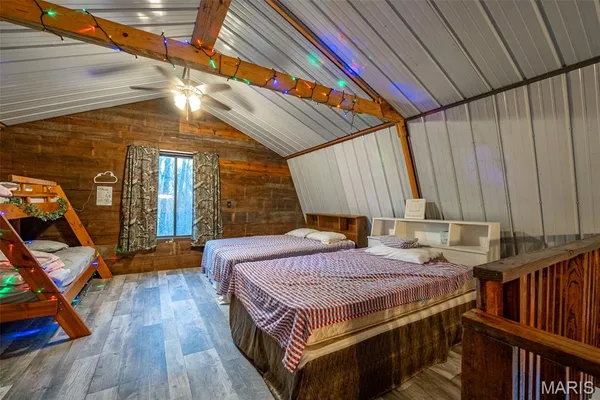 $339,000 | 498 Panama Avenue, Sorento, IL 62086