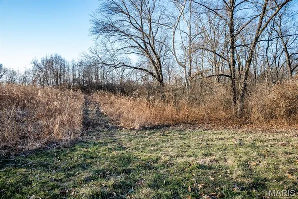 $339,000 | 498 Panama Avenue, Sorento, IL 62086