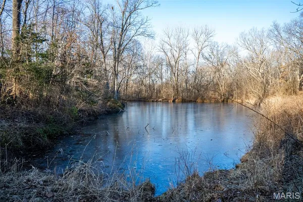 $339,000 | 498 Panama Avenue, Sorento, IL 62086