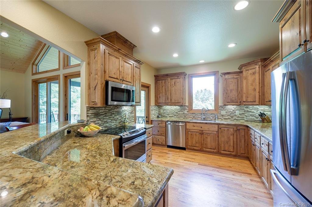 98 Newcastle Road Brevard, NC 28712 - Photo 8 of 26 Gallery Image 8