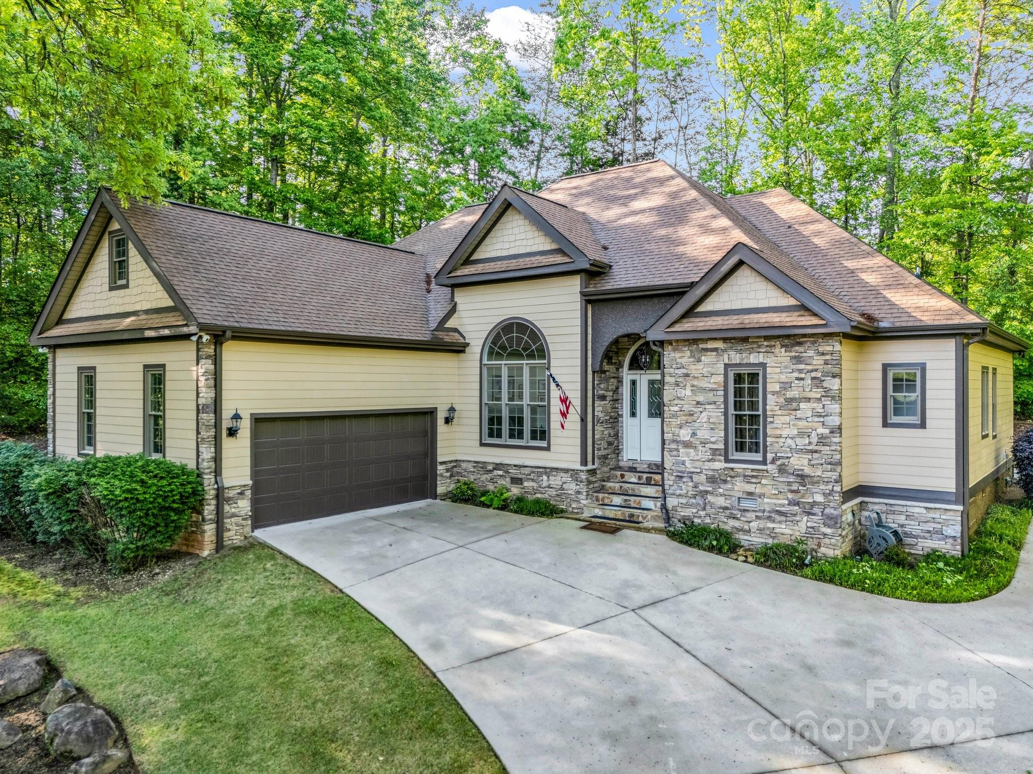 39 West Rambling Creek Tryon, NC 28782 - Photo 1 of 36