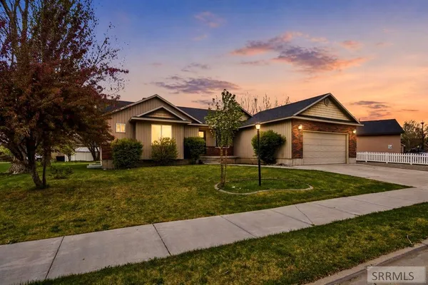 $465,000 | 452 West 3rd North, Rigby, ID 83442
