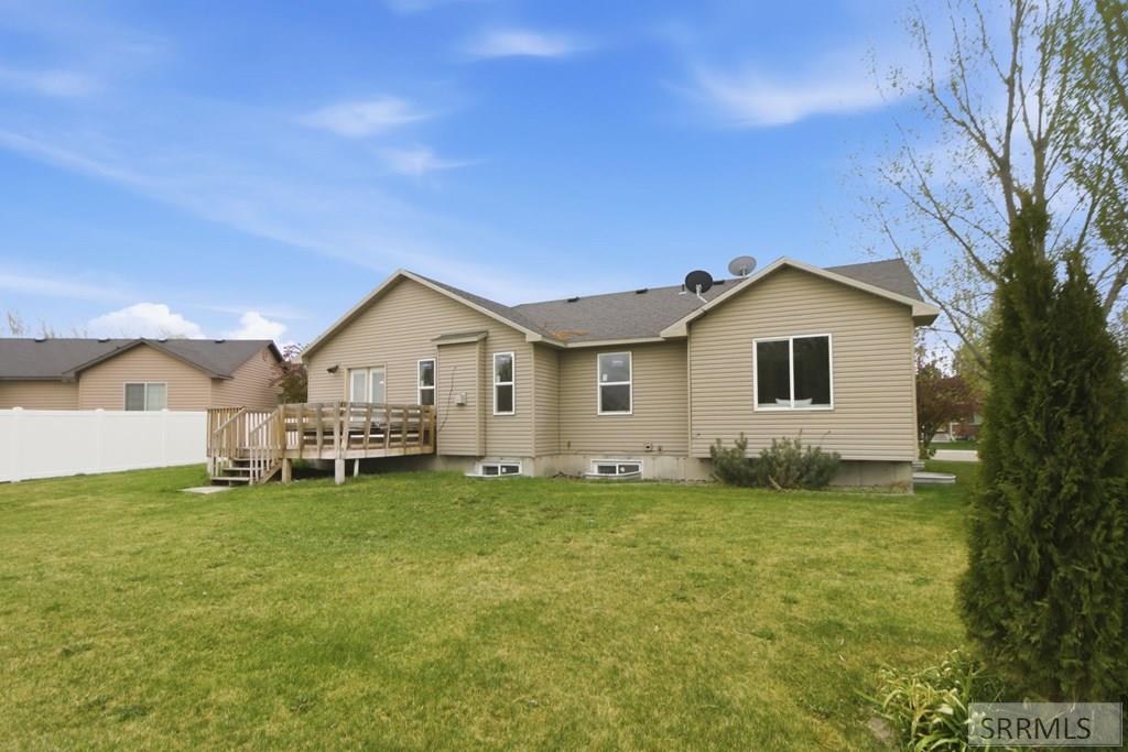 452 West 3rd North Rigby, ID 83442 - Photo 3 of 43
