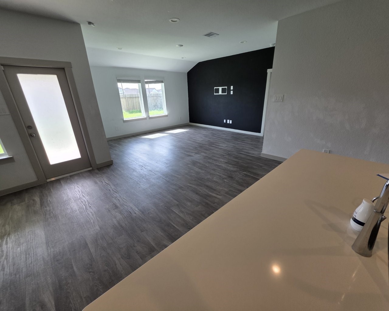 21 Desert Spring Lane Manvel, TX 77578 - Photo 6 of 20 View from the kitchen to the living room