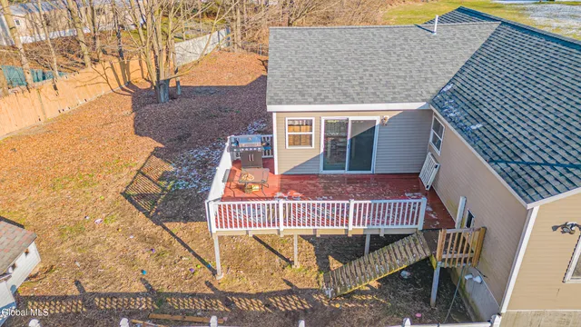 $330,000 | 10 Spring Valley Lane, Cambridge, NY 12816