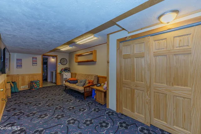 $330,000 | 10 Spring Valley Lane, Cambridge, NY 12816