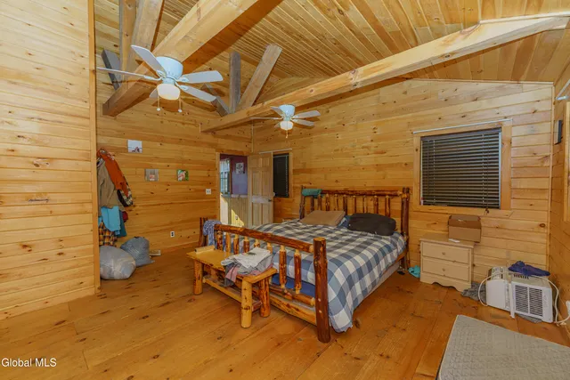 $330,000 | 10 Spring Valley Lane, Cambridge, NY 12816