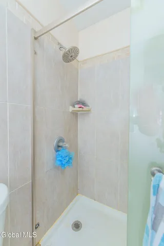 $330,000 | 10 Spring Valley Lane, Cambridge, NY 12816