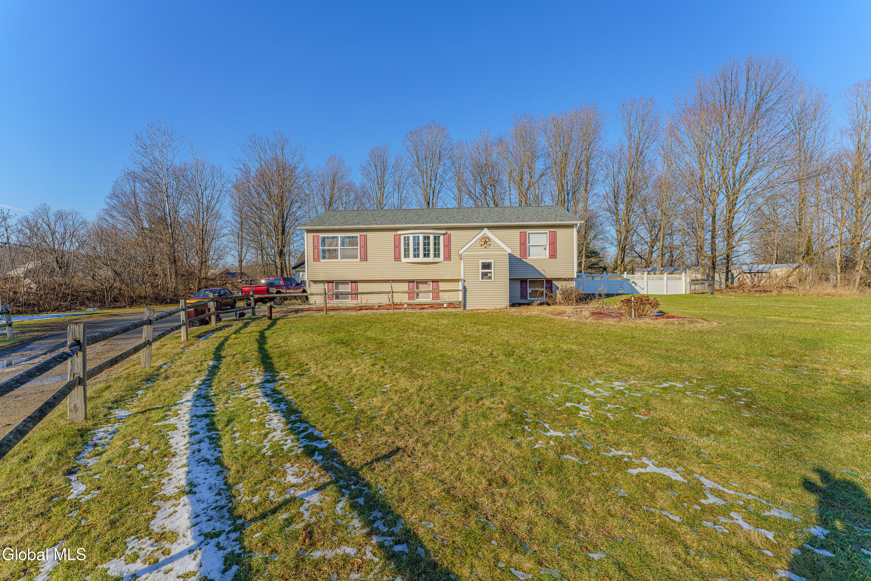 10 Spring Valley Lane Cambridge, NY 12816 - Photo 7 of 43 0Front 2