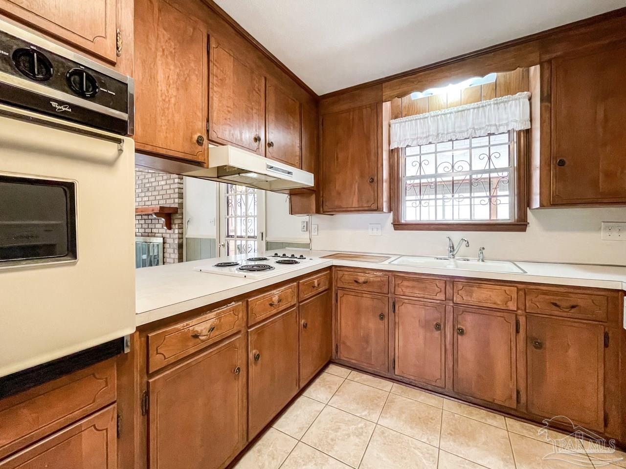 7689 Templeton Road Pensacola, FL 32506 - Photo 19 of 50 Gallery Image 19