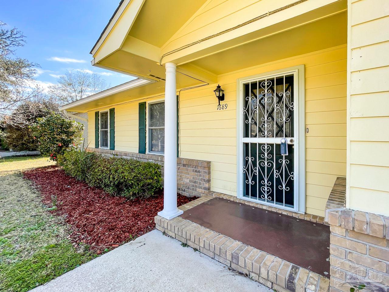 7689 Templeton Road Pensacola, FL 32506 - Photo 6 of 50 Gallery Image 6