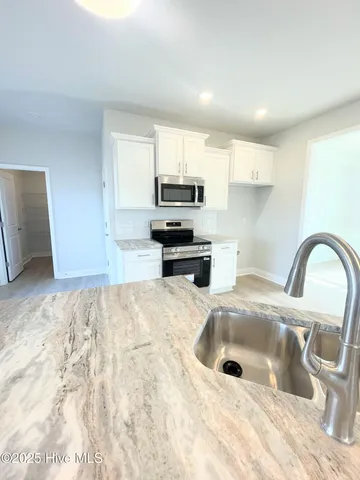 $407,800 | 1000 Dynamic One Drive, New Bern, NC 28562