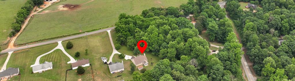 1044 Lothridge Road Cleveland, GA 30528 - Photo 6 of 40 a view of a yard