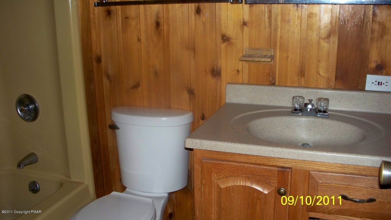 Lot 46 Pine Ridge Drive West Bushkill, PA 18324 - Photo 5 of 8 full bath