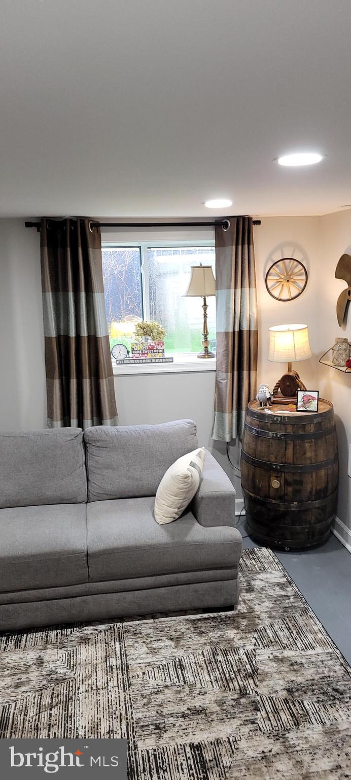 222 Bar Harbor Road Pasadena, MD 21122 - Photo 14 of 34