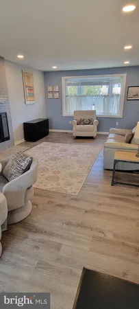 $825,000 | 222 Bar Harbor Road, Pasadena, MD 21122