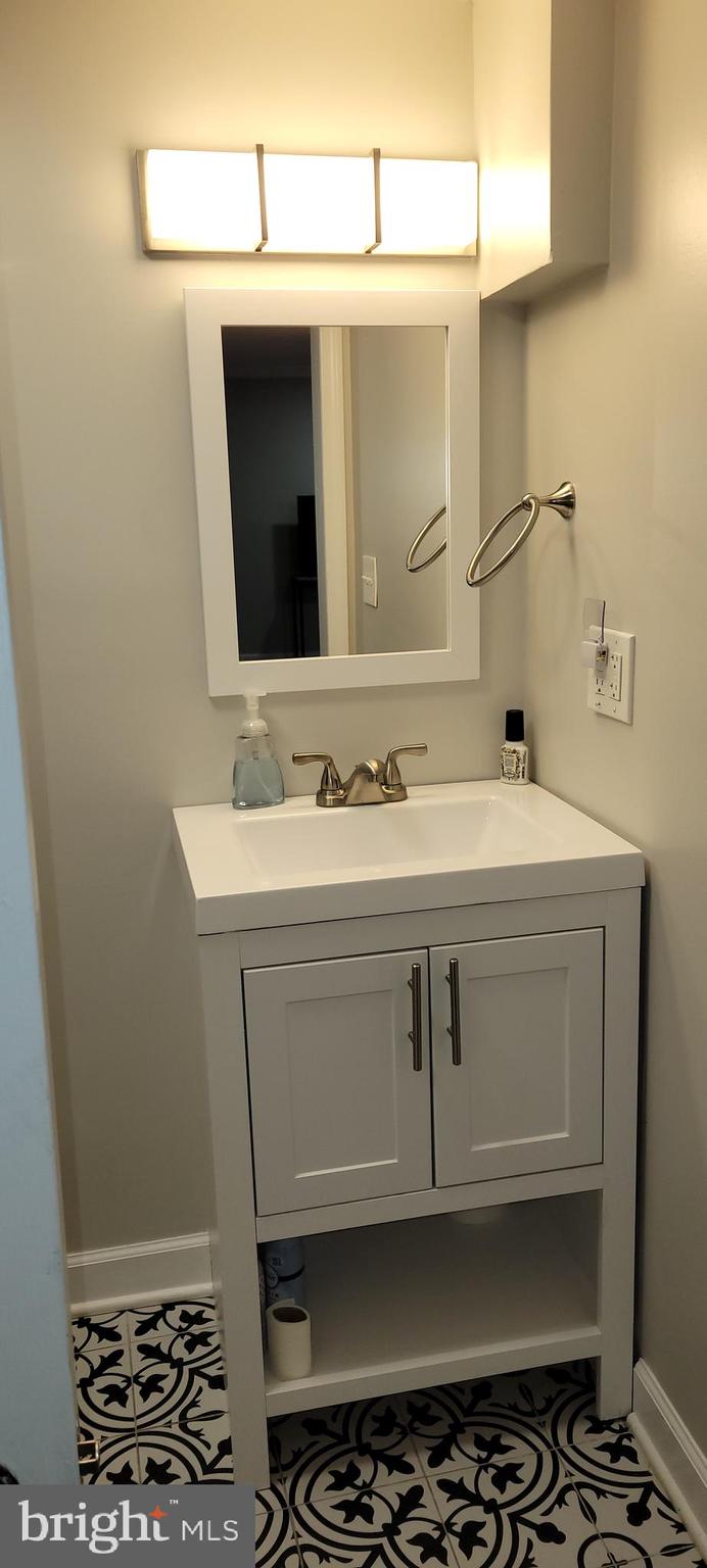 222 Bar Harbor Road Pasadena, MD 21122 - Photo 10 of 34