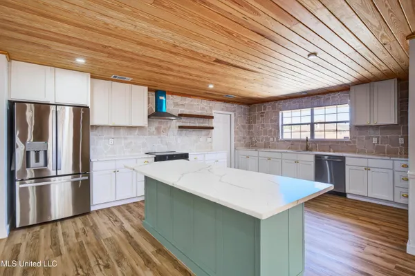 $460,000 | 3107 Cypress Creek Drive, D'Iberville, MS 39540