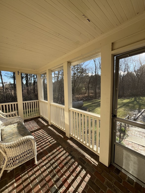 338 R Maple Street Carlisle, MA 01741 - Photo 2 of 11