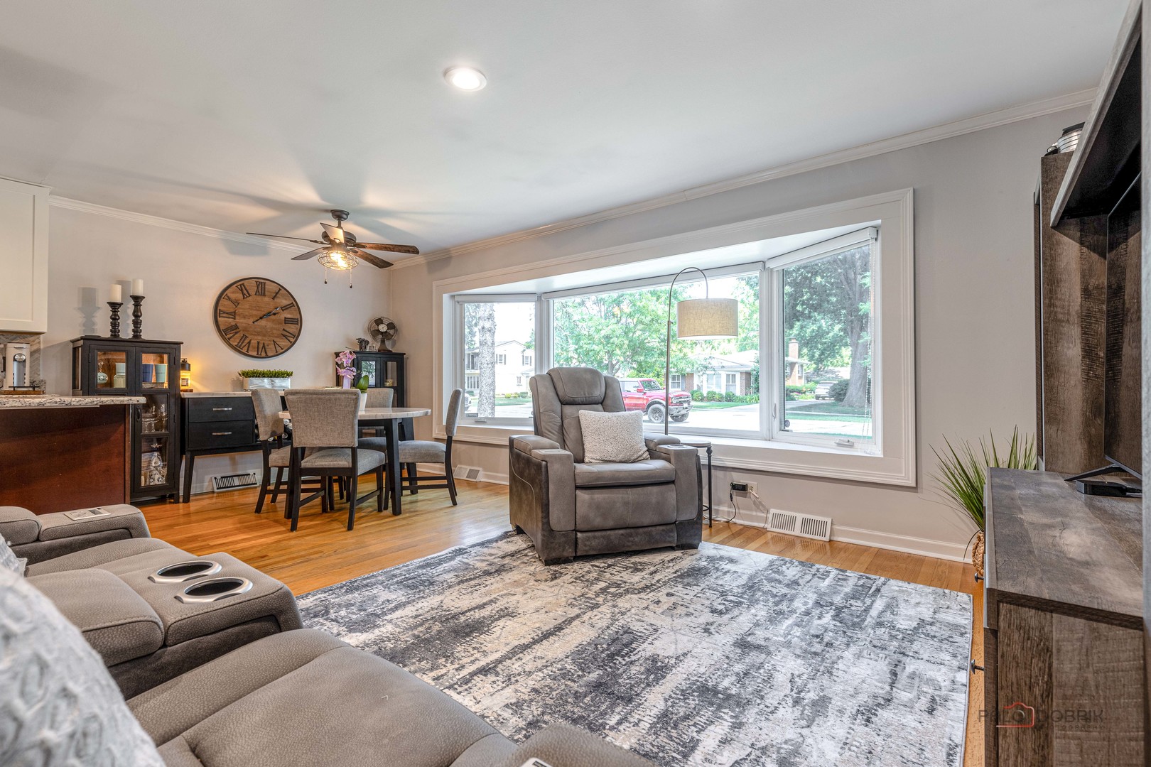1220 Elliott Street Park Ridge, IL 60068 - Photo 3 of 23