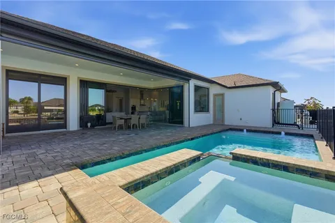 $1,250,000 | 1506 Northwest 40th Place, Cape Coral, FL 33993