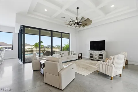 $1,250,000 | 1506 Northwest 40th Place, Cape Coral, FL 33993