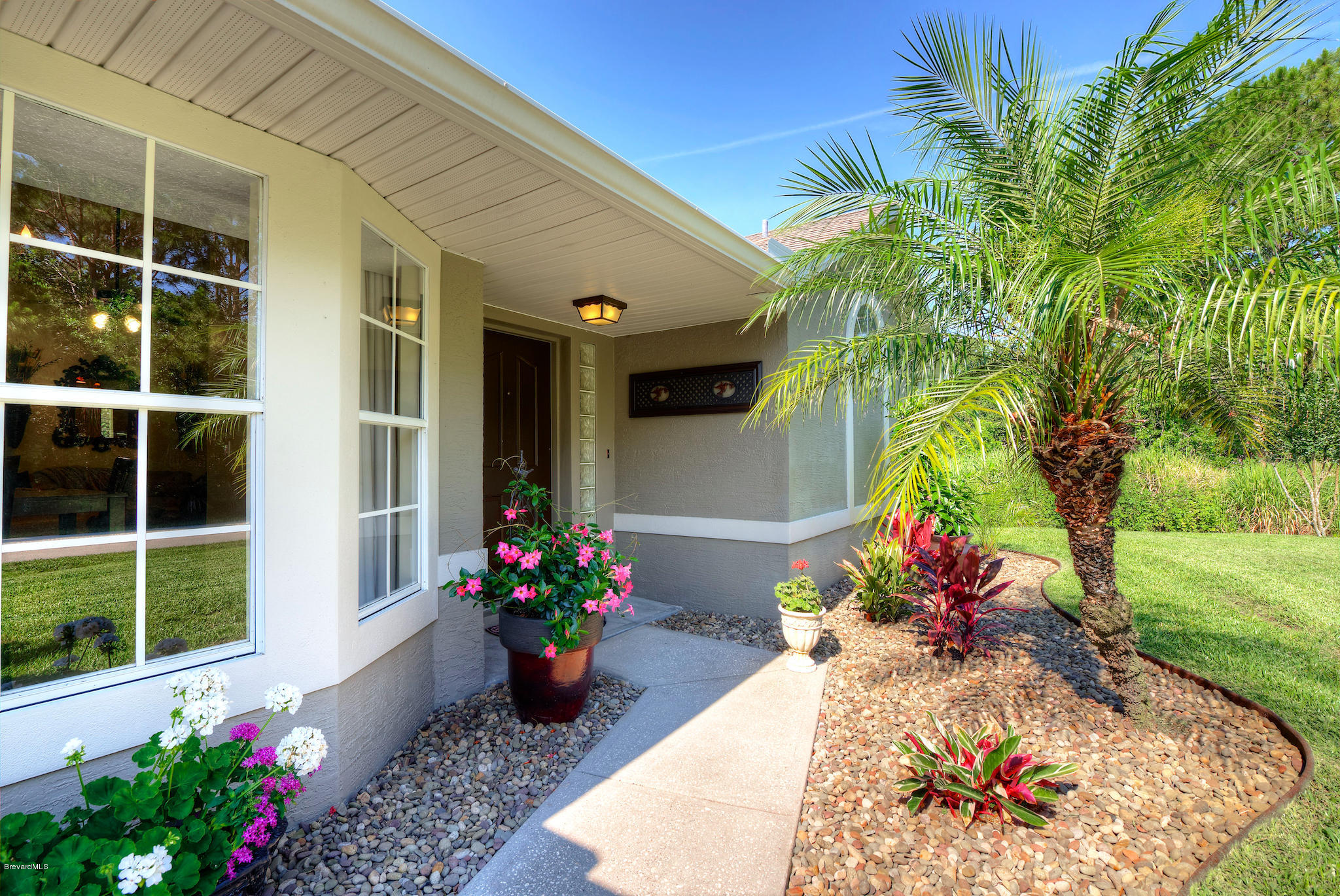 5695 Graham Street Cocoa, FL 32927 - Photo 3 of 26 Pretty landscaping