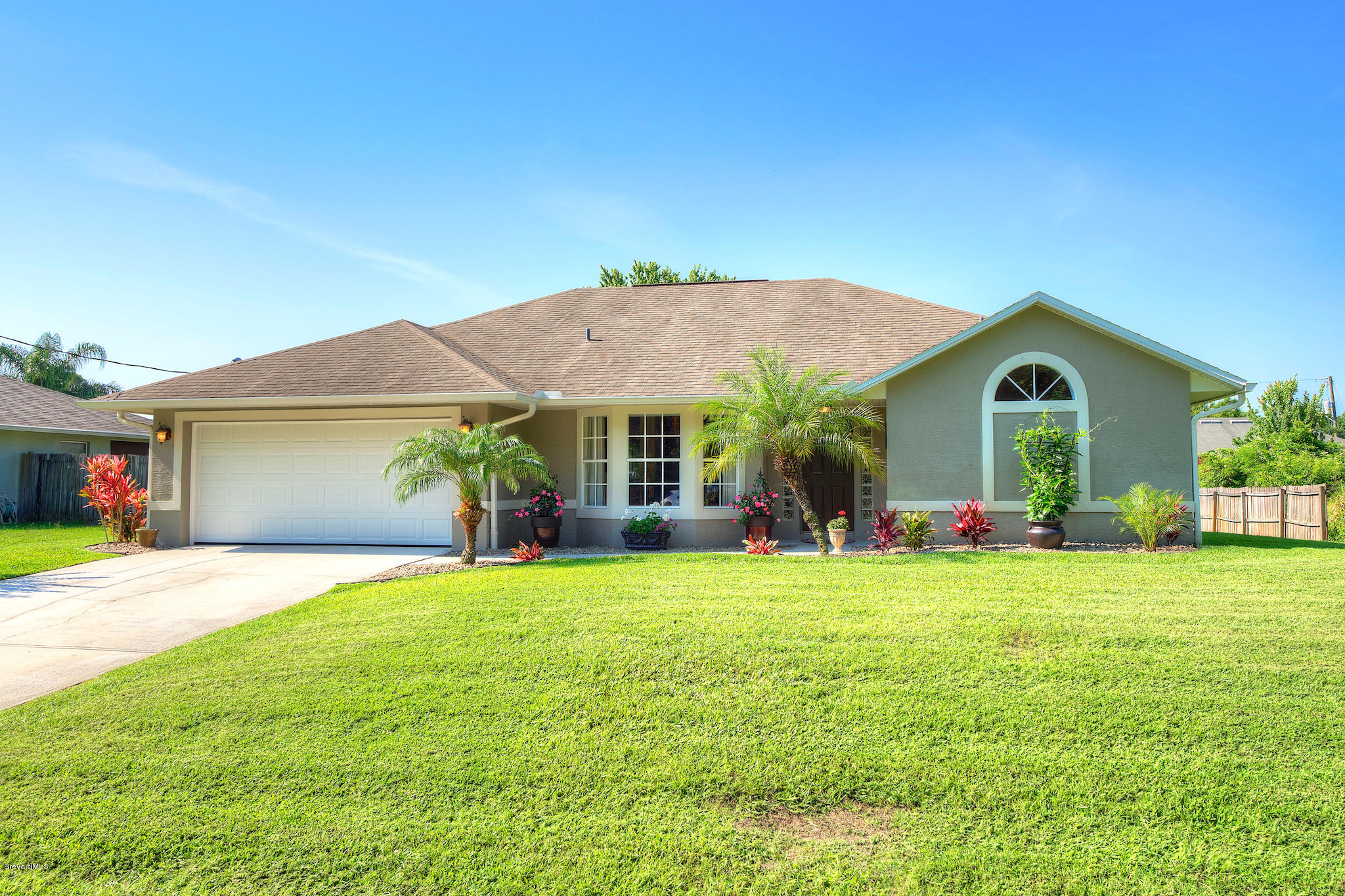 5695 Graham Street Cocoa, FL 32927 - Photo 7 of 26 Front yard