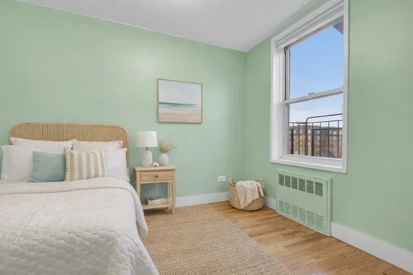 $845,000 | 399 Ocean Parkway, Unit 5C | Kensington