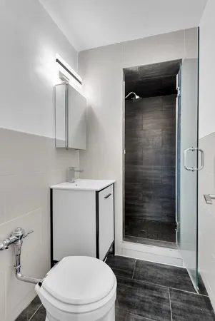 $845,000 | 399 Ocean Parkway, Unit 5C | Kensington