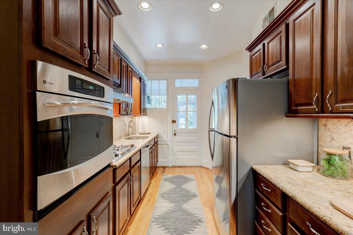 2945 Upton Street Northwest Washington, DC 20008 - Photo 16 of 48