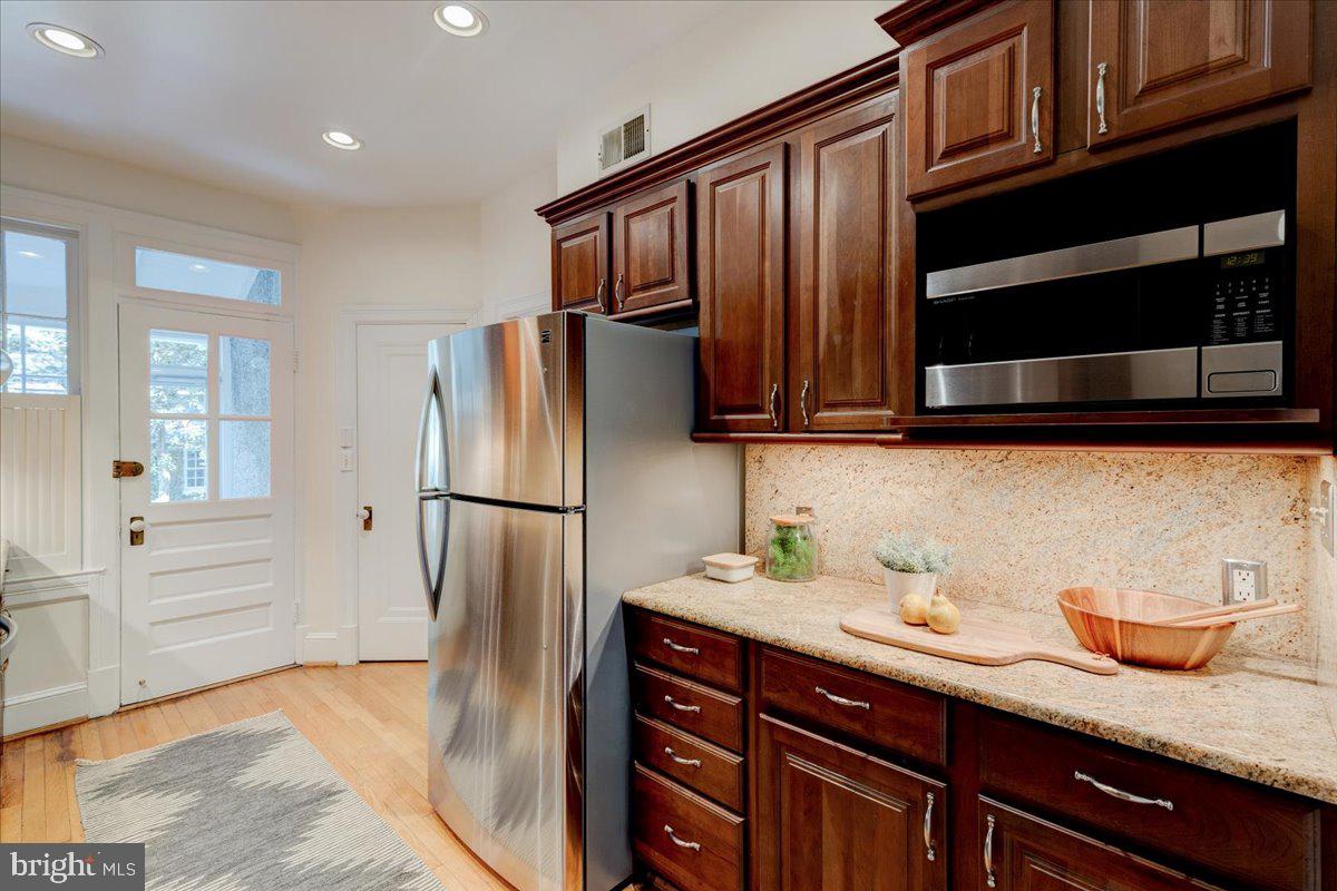 2945 Upton Street Northwest Washington, DC 20008 - Photo 17 of 48