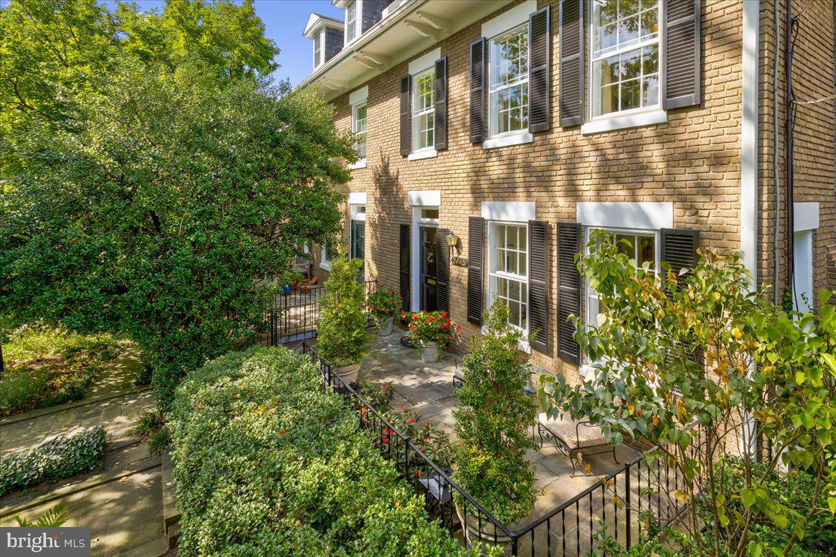 2945 Upton Street Northwest Washington, DC 20008 - Photo 2 of 48