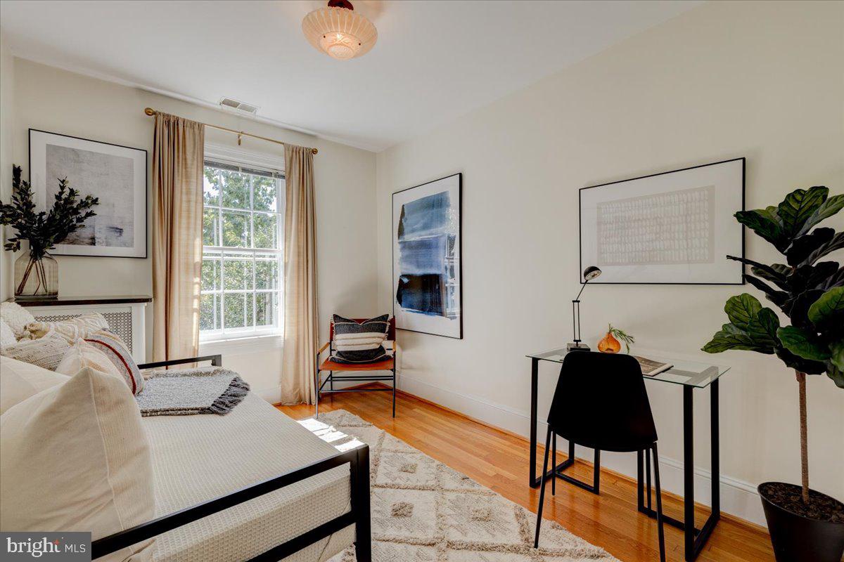 2945 Upton Street Northwest Washington, DC 20008 - Photo 23 of 48