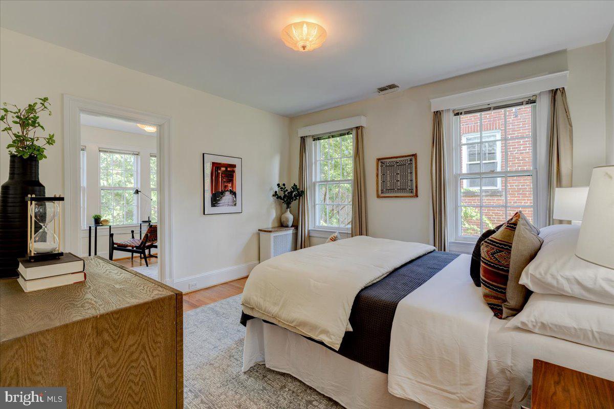 2945 Upton Street Northwest Washington, DC 20008 - Photo 26 of 48