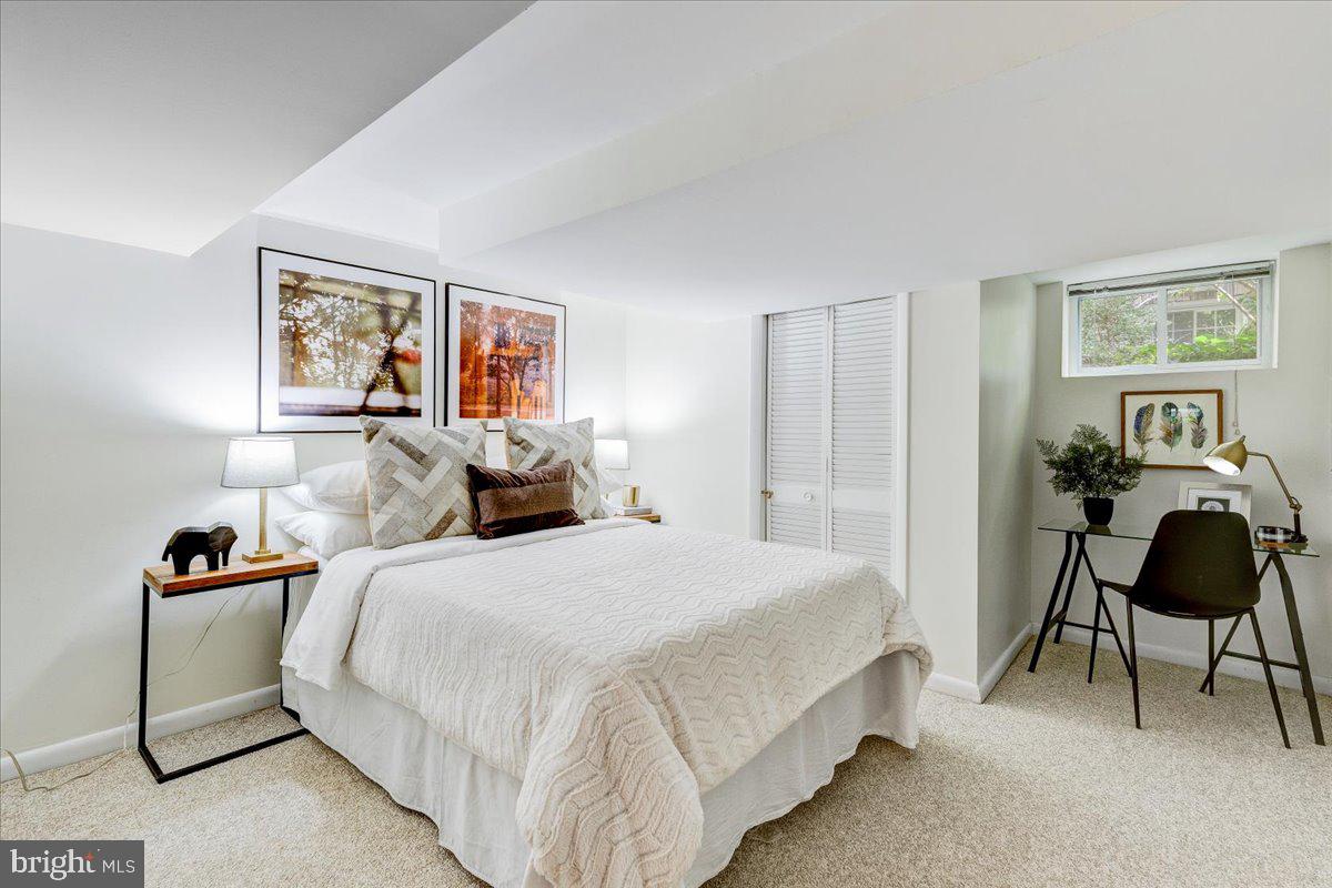 2945 Upton Street Northwest Washington, DC 20008 - Photo 37 of 48